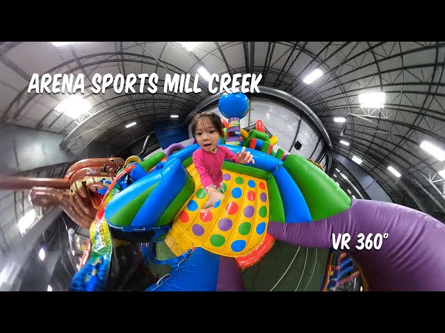 VR360 - Race With Me Through The Inflatable Maze | Arena Sports Mill Creek