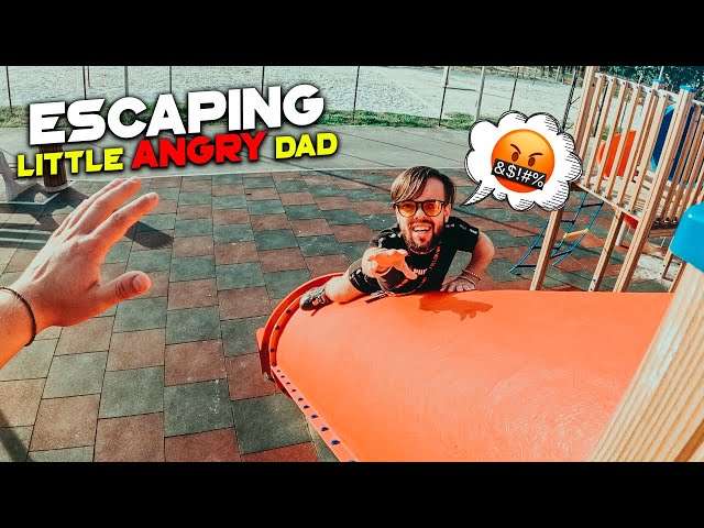 ESCAPING LITTLE ANGRY DAD ! (Epic Parkour POV Chase)