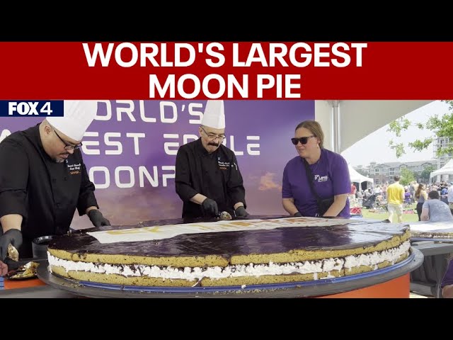 World's largest edible Moon Pie served in Irving