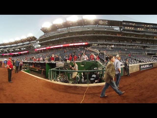 VR 360: Dodgers take batting practice