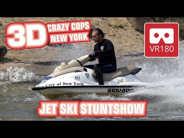 Stuntshow VR 180 3D "Crazy Cops New York" JetSki  Experience @ Movie Park Germany