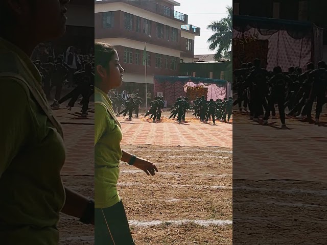 dance of VR school  students