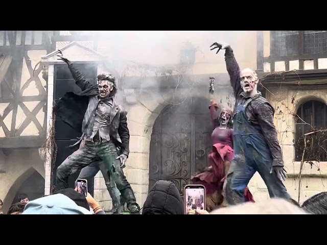 La danse des zombies parc Astérix 2024