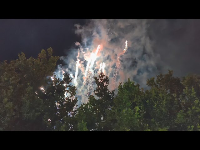 New Years Eve 9PM Fireworks Perth WA. [HDR]