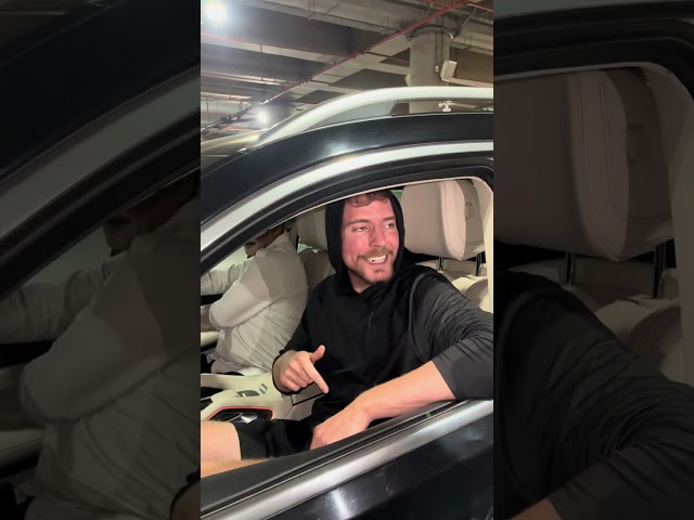 MrBeast Spotted at Airport Arrival | International YouTuber Lands in Style #mrbeast #spotted