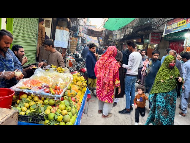 The Beautiful Lahore Pakistan 4K-Walking Tour Of Mori Gate To Lohari Gate || Lively Downtown Lahore