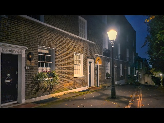 Old Hampstead Village 🍁 London Autumn Dawn Walk 🍂 Alleys & Graveyards 🪦 4K HDR