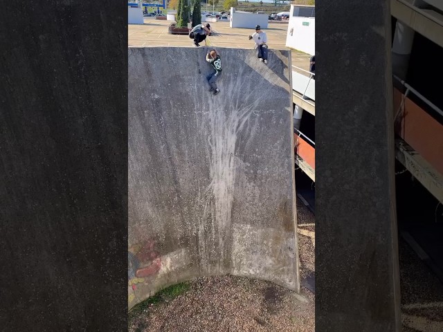 parkour challenge on roundabout and bridge