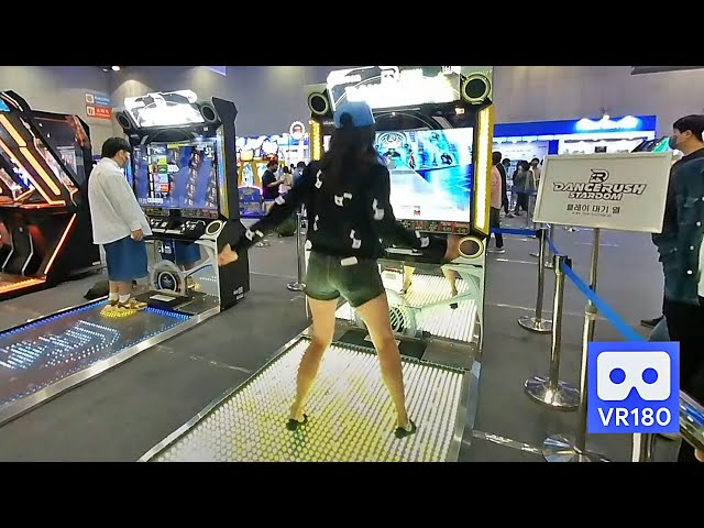 3D 180VR a Dancing Girl on DanceRush Stardom in PlayX4 Game Show