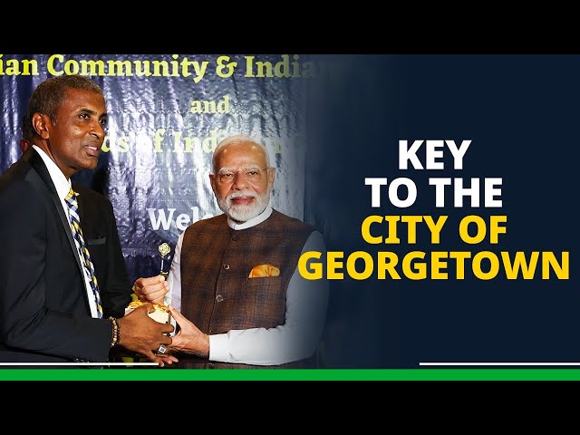 PM Modi handed over 'Key to the City of Georgetown' by the Mayor of Georgetown