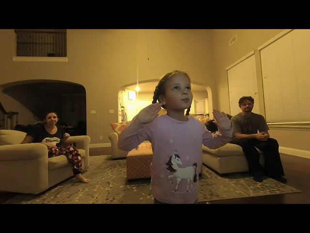 Super cute, a young Aviana doing the gummy bear dance