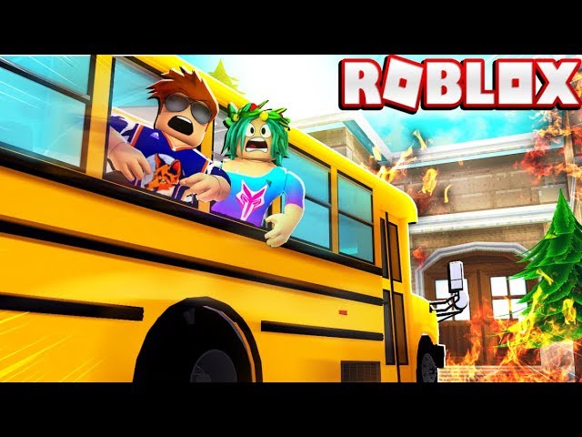 Going on a NIGHTMARE FIELD TRIP with my Daughter! -- ROBLOX