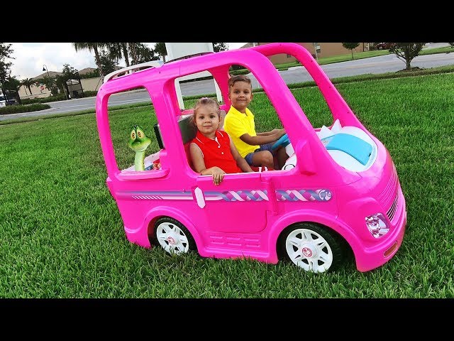 Diana and her Barbie car - Camping adventure