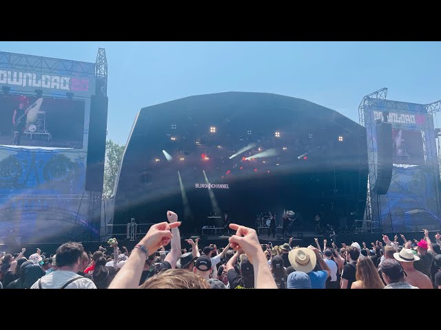 ‘KiLLiNG ME/f.a.i.t.h’ by SiM (Live at Download Festival 2023)