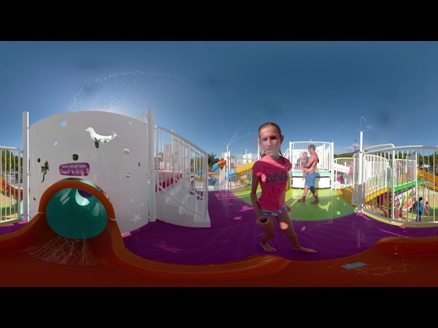 A virtual 360 degree play around our big, huge, mega waterslide park.