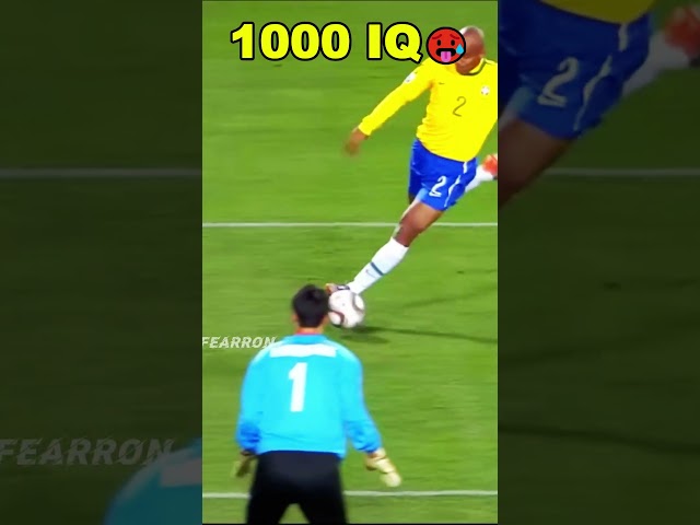 1000 IQ players #shorts #viralvideo #football