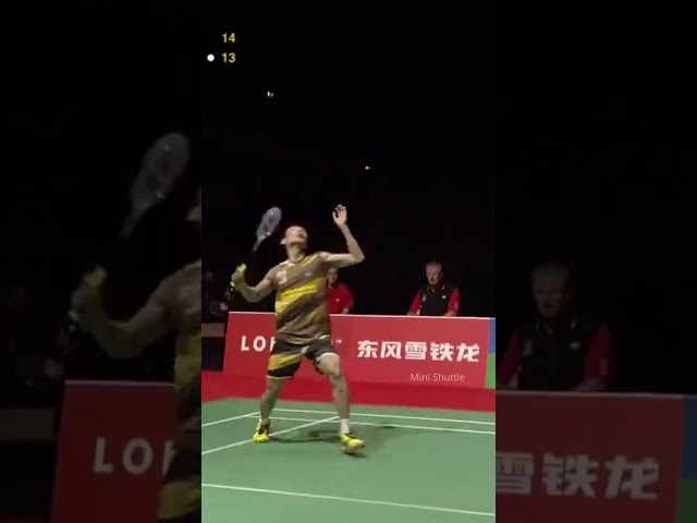 Fantastic rally between Lee Chong Wei and Lin Dan #shorts #badminton #leechongwei #lindan