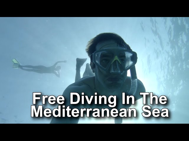 Free diving in the Mediterranean Sea (Finding Treasures)