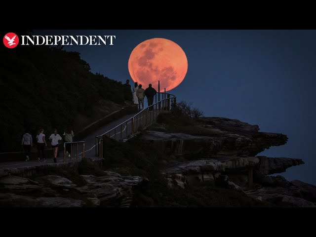 Last supermoon of 2024 rises above Hanoi and Karachi