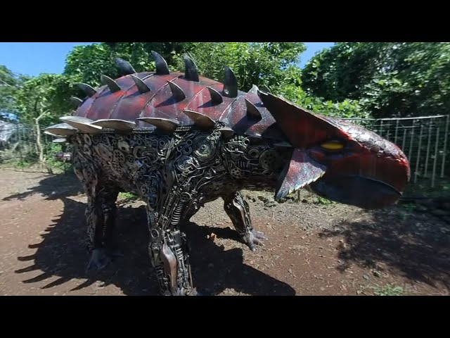 3D 180VR 4K Powerful Ankylosaurus Robot dinosaur in Jurassic World Theme Park