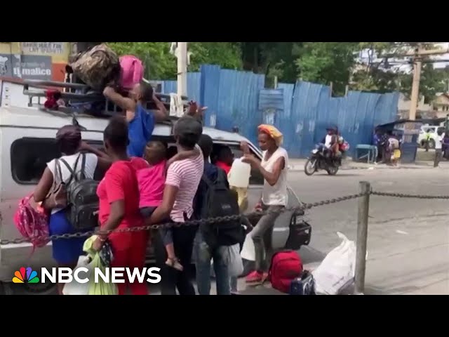 Haitians flee homes as gangs expand control over the country 