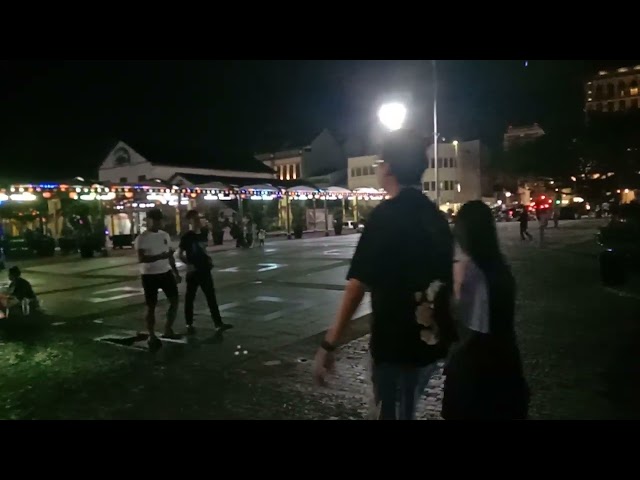 🌃 My Friday Night Walk at Kuching Waterfront – The Heart of Kuching’s Nightlife! 🌊✨