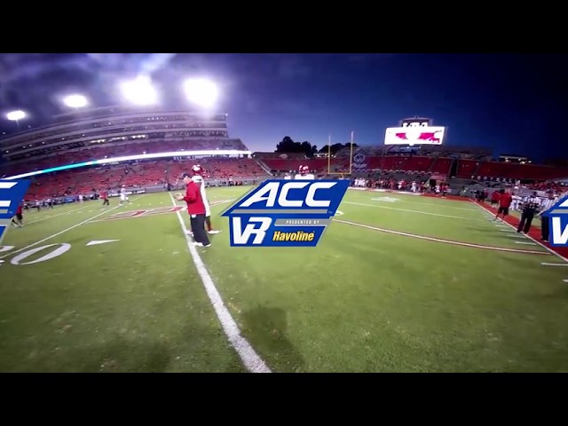 Louisville: Lamar Jackson Warm Ups