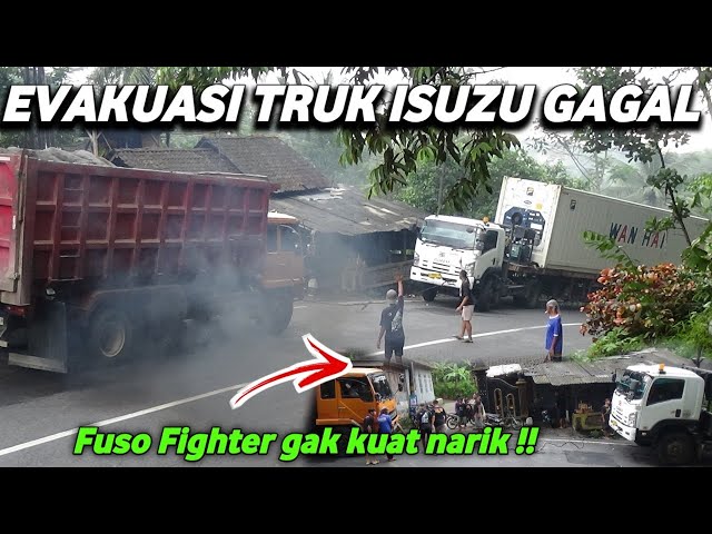 Truk Isuzu gagal nanjak di Tanjakan Kalijambe ❗Fuso Fighter menyerah saat bantu tarik❗truck stuck