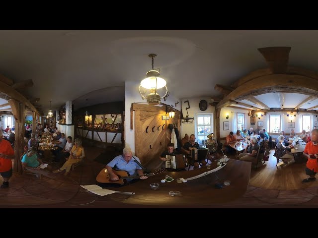 Kleiner Harmonikaspieler - Stubenmusik- Feuerthal- 360 Video!!!.28.09 2023-Feuerthal