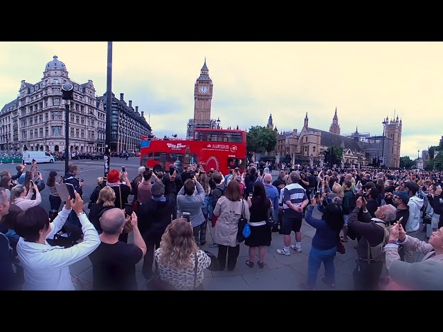 Watch in 360: Big Ben bongs for final time for four years