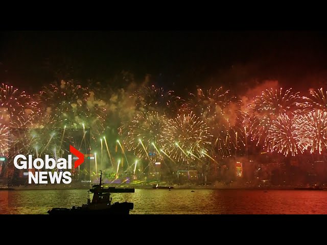 New Year's 2024 countdown celebrations & fireworks around the world | LIVE