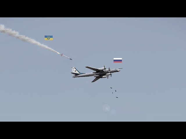 Scary moment! Ukrainian surface-to-air missile hits Russian Tu-95, killing all crew members.