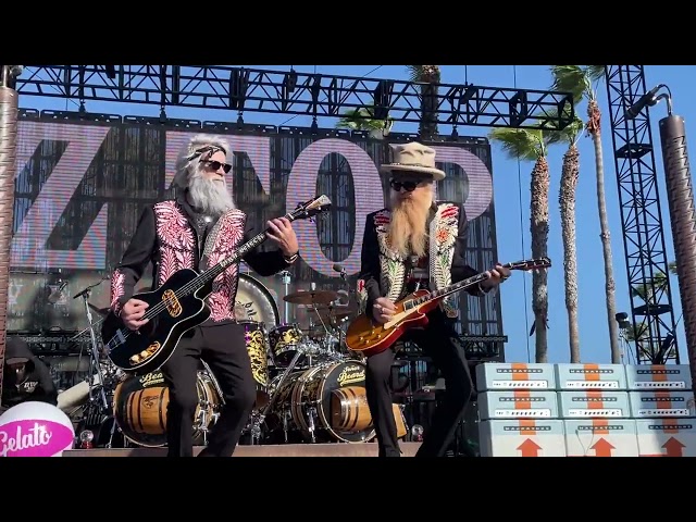 ZZ Top “Sharp Dressed Man” Beachlife 05.05.2024 🎸 🏝️ 💨