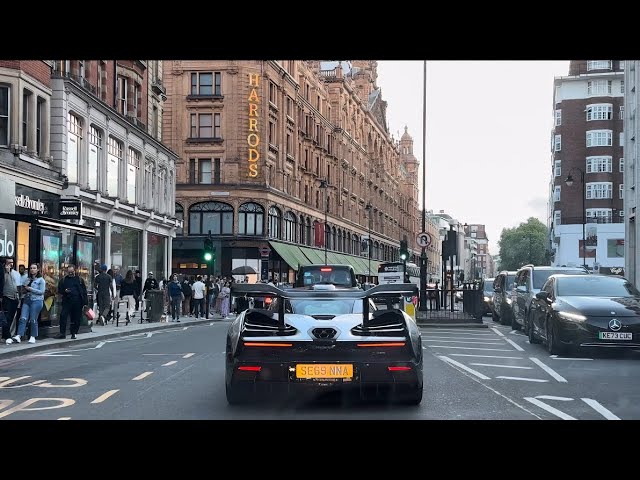 Billionaire Driving His McLaren Senna In London! *Loud Accelerations & Public Reactions!