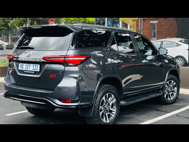 Will the TOYOTA FORTUNER GD-6 VX fit in a McDonald’s Drive-Thru in Durban, Florida road? Find out!!!