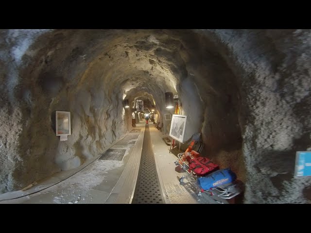 Ski Snowbird Tunnel Utah in 360 Mineral Basin Express to Peruvian belt pass by Tram summit Equippage