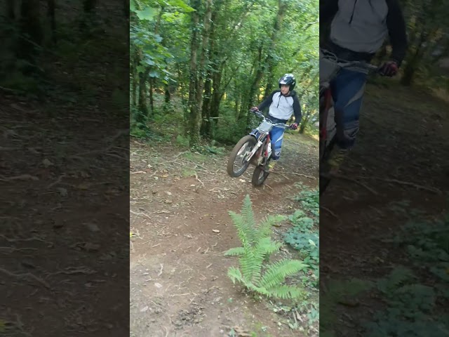 Sells HILLCLIMB 🤙👌 #TRIALS #300 #raga #mud #dirtbike #mx #enduro #hill #climbing #woods #moto #fun