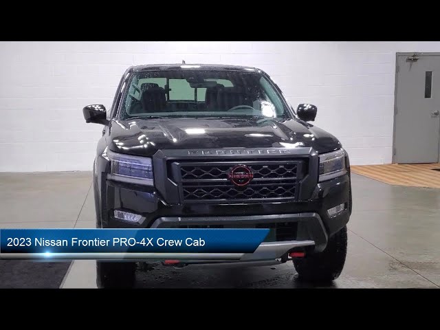 2023 Nissan Frontier PRO-4X Crew Cab Akron  Canton  Wadsworth  Cuyahoga Falls  Green