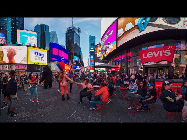 Time Slowed Square – Dual Kandao QooCam 3 Ultra 3D VR180 Cinematic Slo-mo