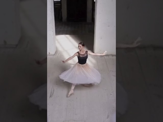 When Dance Becomes Art: Watch the Magic Unfold!💃✨#shorts #shortvideo#shortsvideo#short#shortsfeed