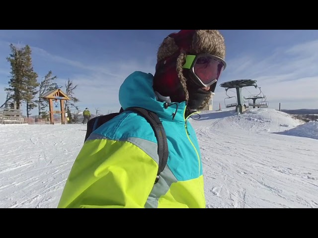 20201224 VR180 - Snowboarding With B-War for the last times