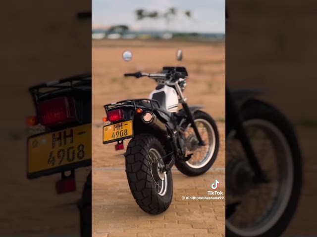 කොට බතල එවාට ආස කොල්ලො ඉන්නනවද?.....😍😍#bike #r1 #wrx #ct100 #ct100modified