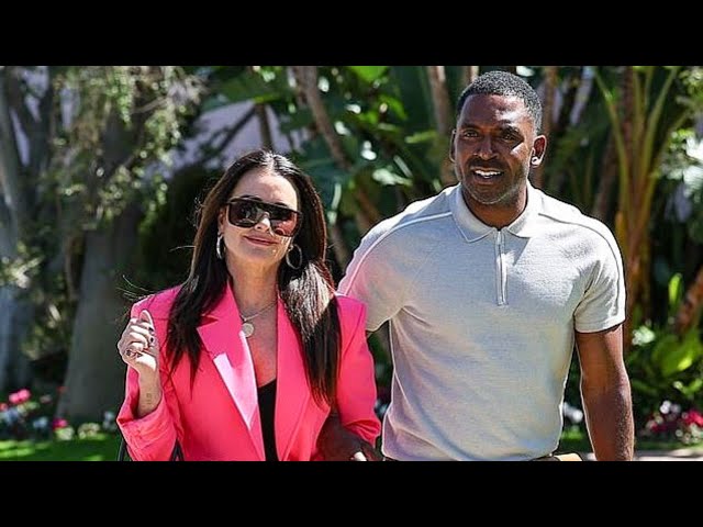 Kyle Richards and E News host Justin Sylvester were spotted leaving the Polo Lounge in Beverly Hills