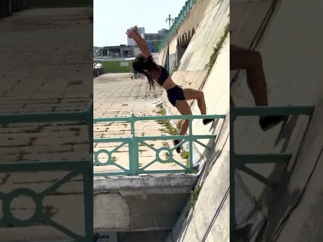 Speed parkour ascent +1 @ Suicide Wall in Brighton, UK 🇬🇧 ft. Taylor Carpenter