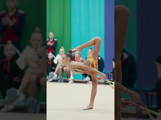 A beautiful element in rhythmic gymnastics. #rhythmicgymnastics