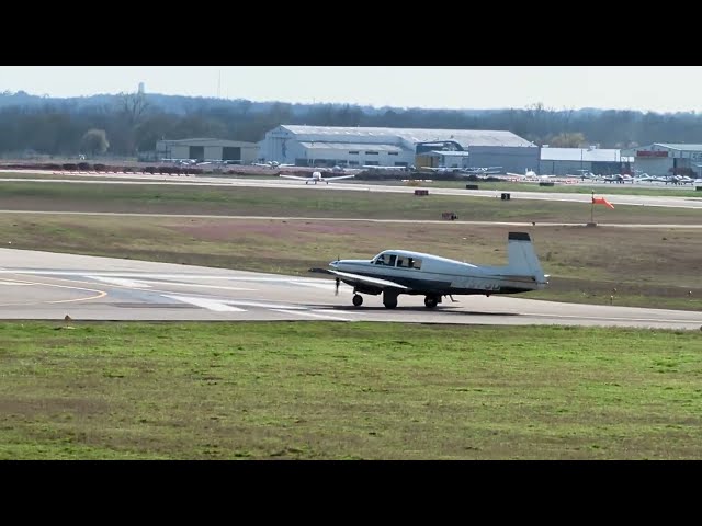 Mooney M20F Extreme Take Off #aviation #flying #avgeeks #airplane #viral #liveairport #piperaircraft