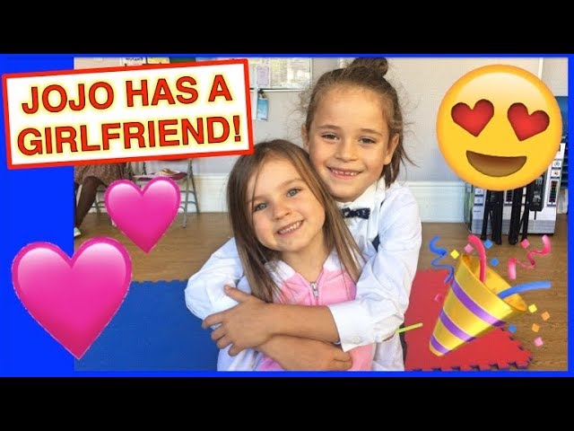 JOJO GOES TO SEE HIS GIRLFRIEND! | SIENNA'S BIRTHDAY PARTY