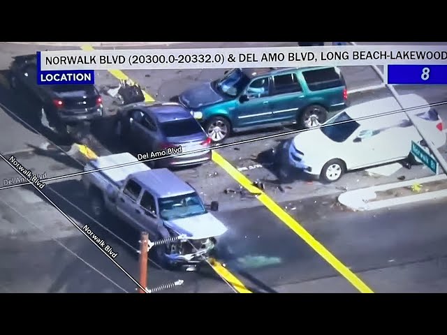 LOS ANGELES, CA NOV 9, 2022, POLICE CHASE ENDS IN HORRIFIC CRASH IN CERRITOS!!!