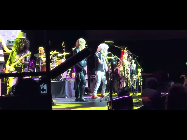 The B-52s - Dance This Mess Around, LIVE @ the Masonic, San Francisco, 10-30-22, The Final Tour Ever