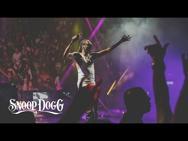 Snoop Dogg feat. Wiz Khalifa - Kush Ups [Official 360 Concert video]